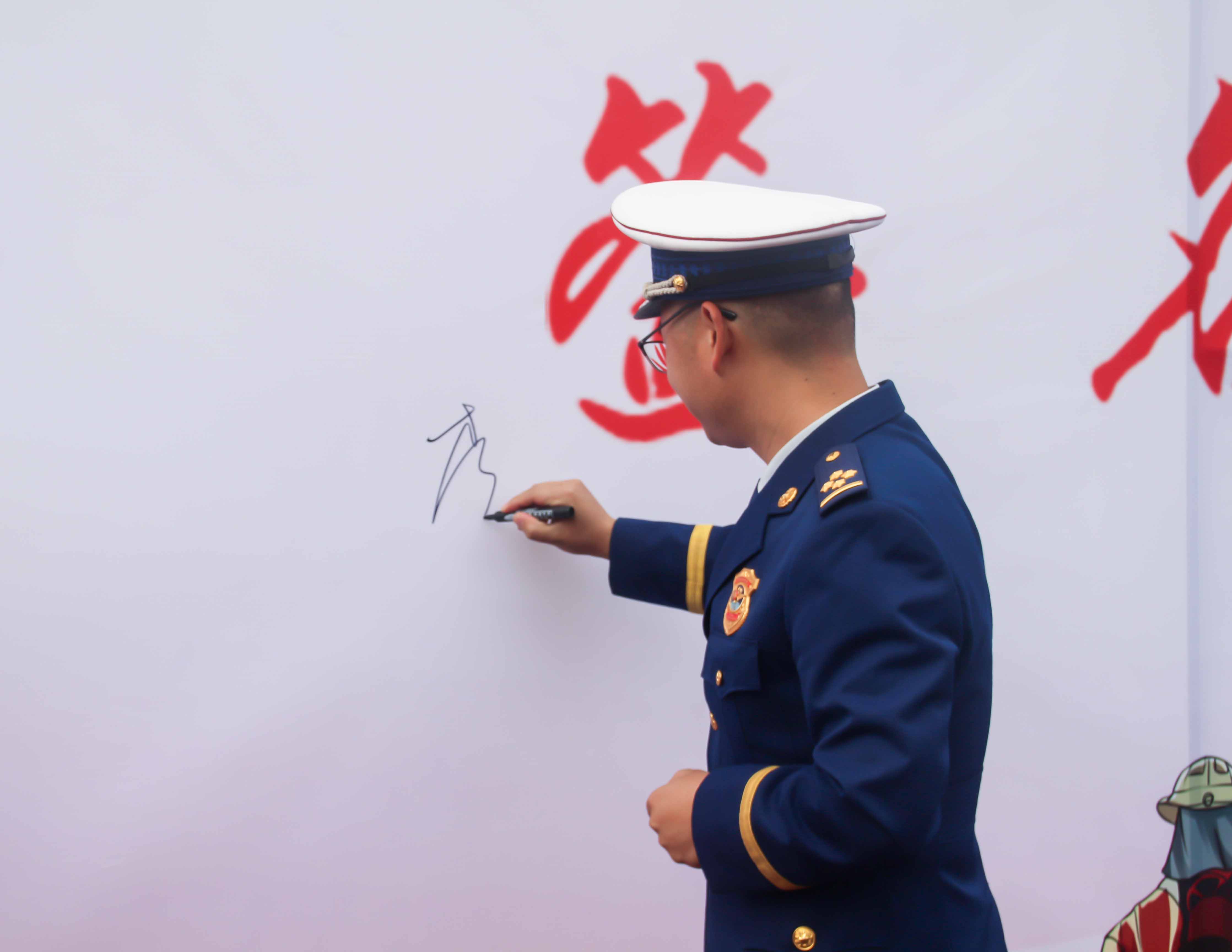 2023年德江县消防宣传月活动启动仪式暨第二届大学生消防技能运动会在hbs红宝石平台举行(图8)