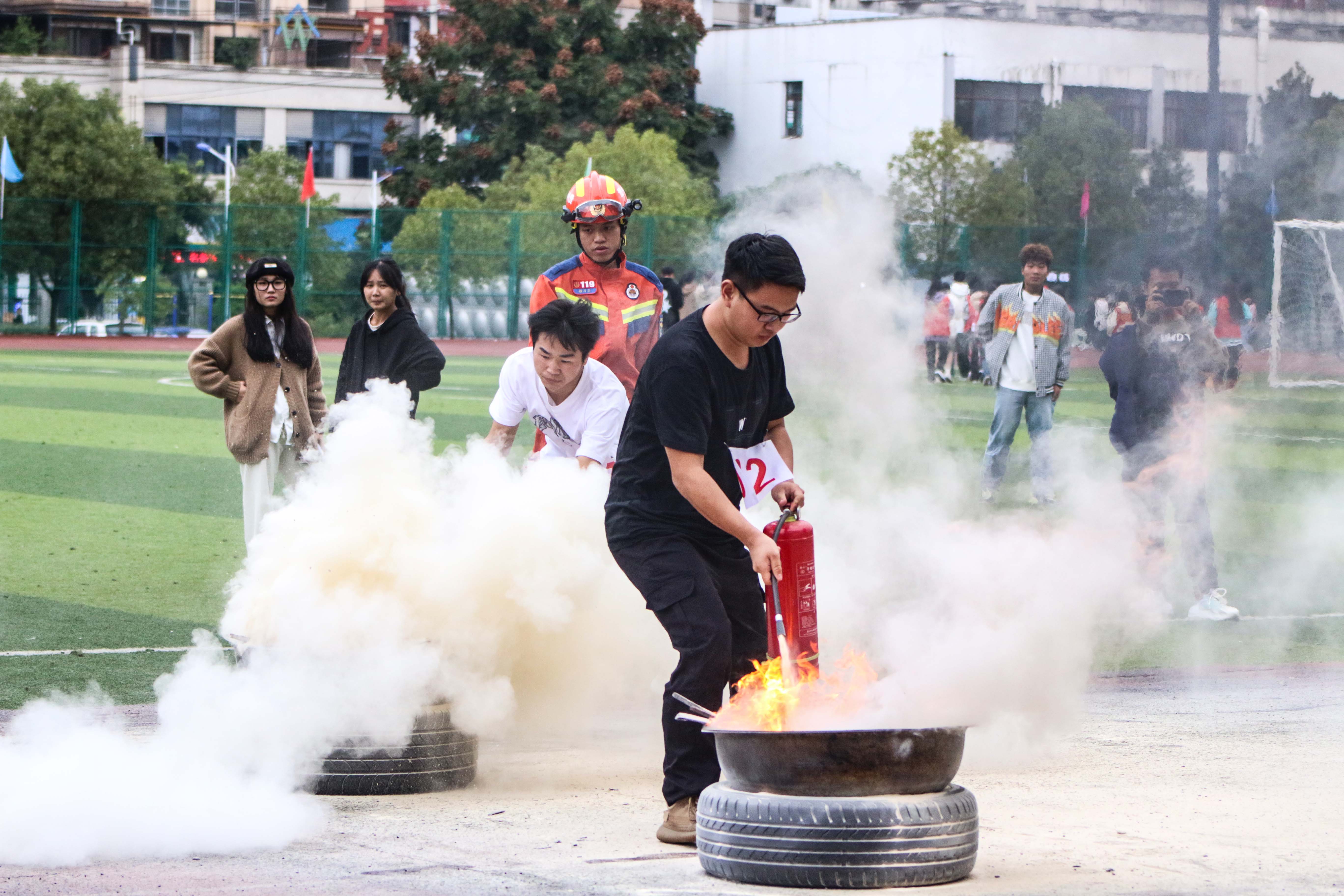 2023年德江县消防宣传月活动启动仪式暨第二届大学生消防技能运动会在hbs红宝石平台举行(图18)